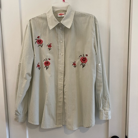 Alia Tops - <3 Vintage Alia button up